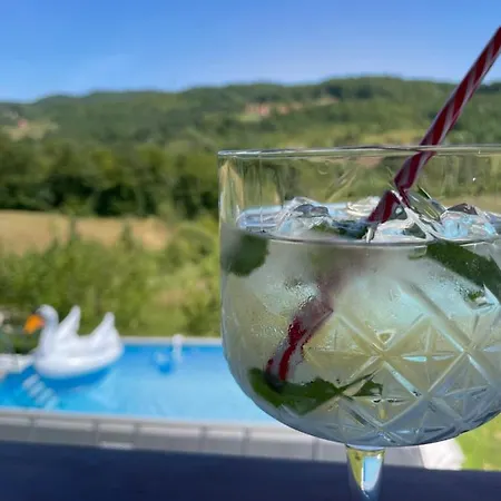 아파트 Vikendica Krupa *